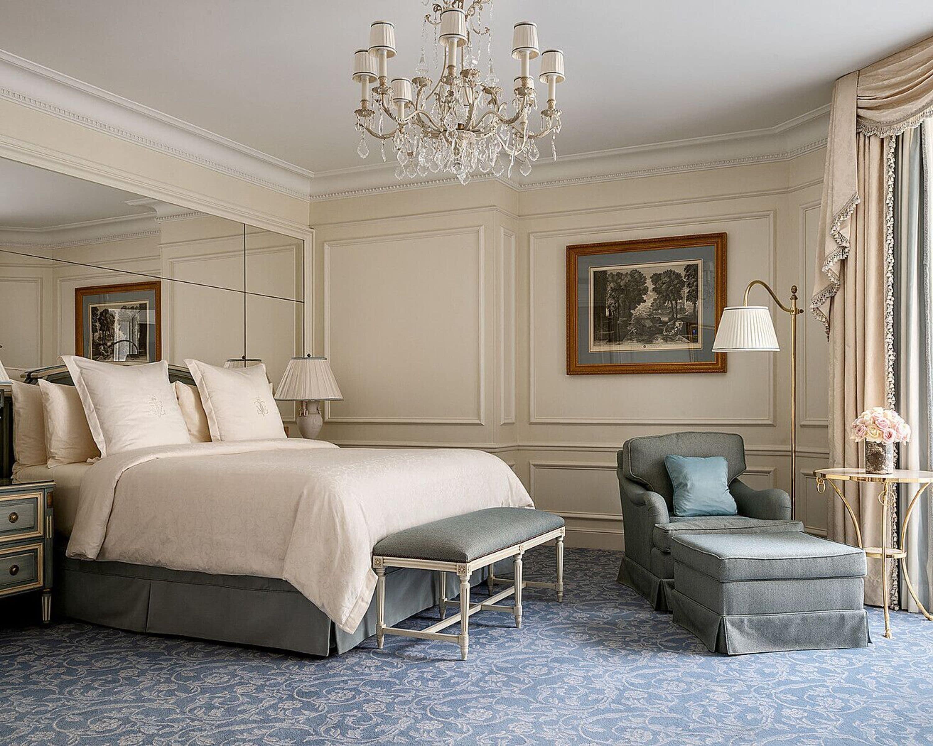 Four Seasons Hotel George V Paris Extérieur photo