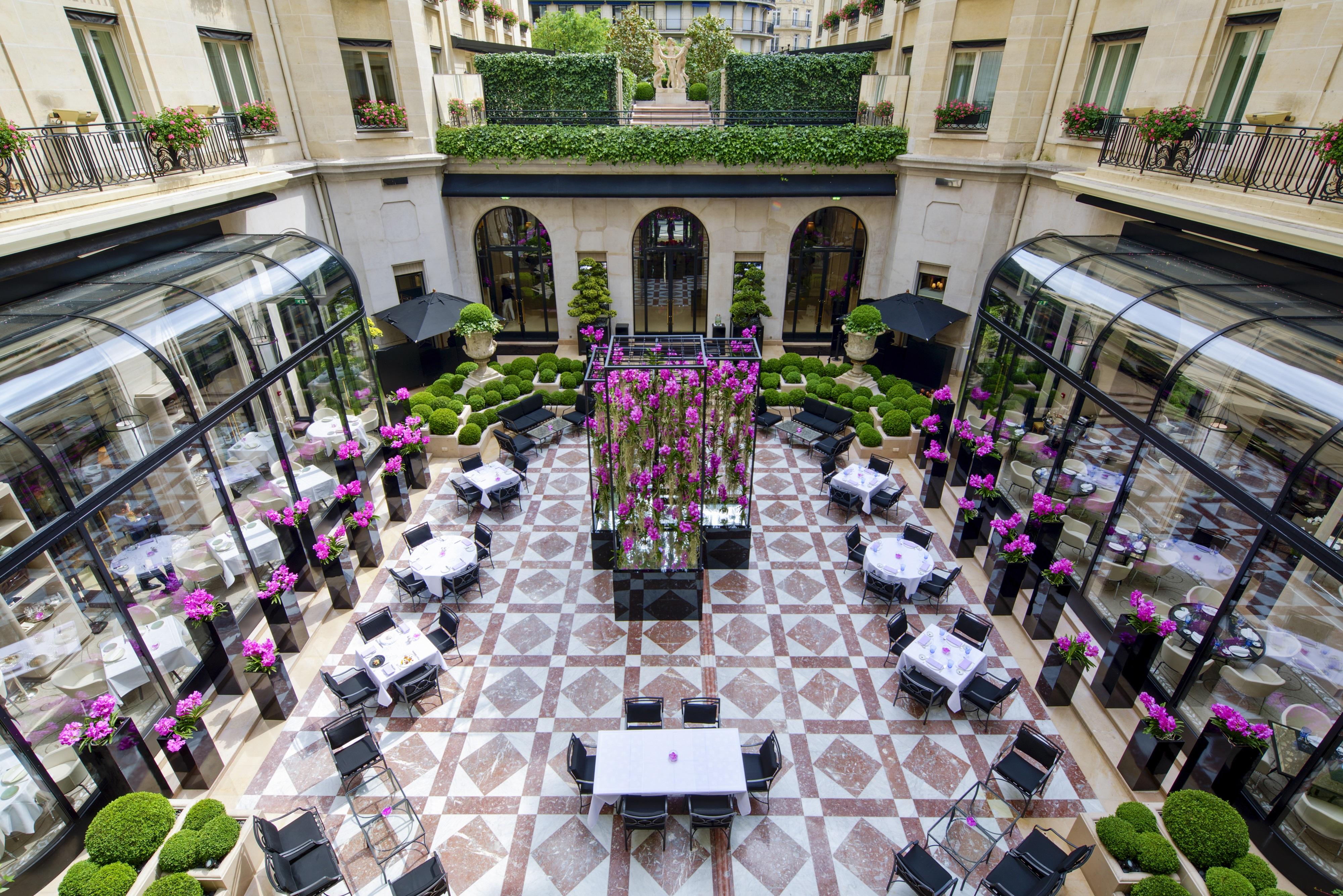 Four Seasons Hotel George V Paris Extérieur photo